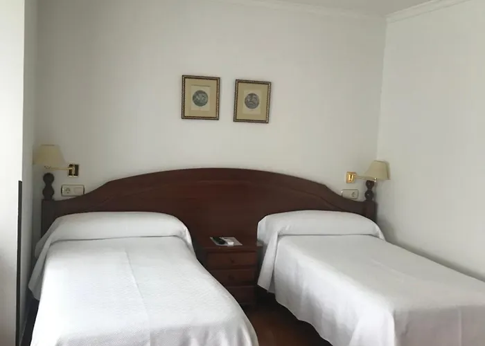 O Portino Konukevi Rianjo